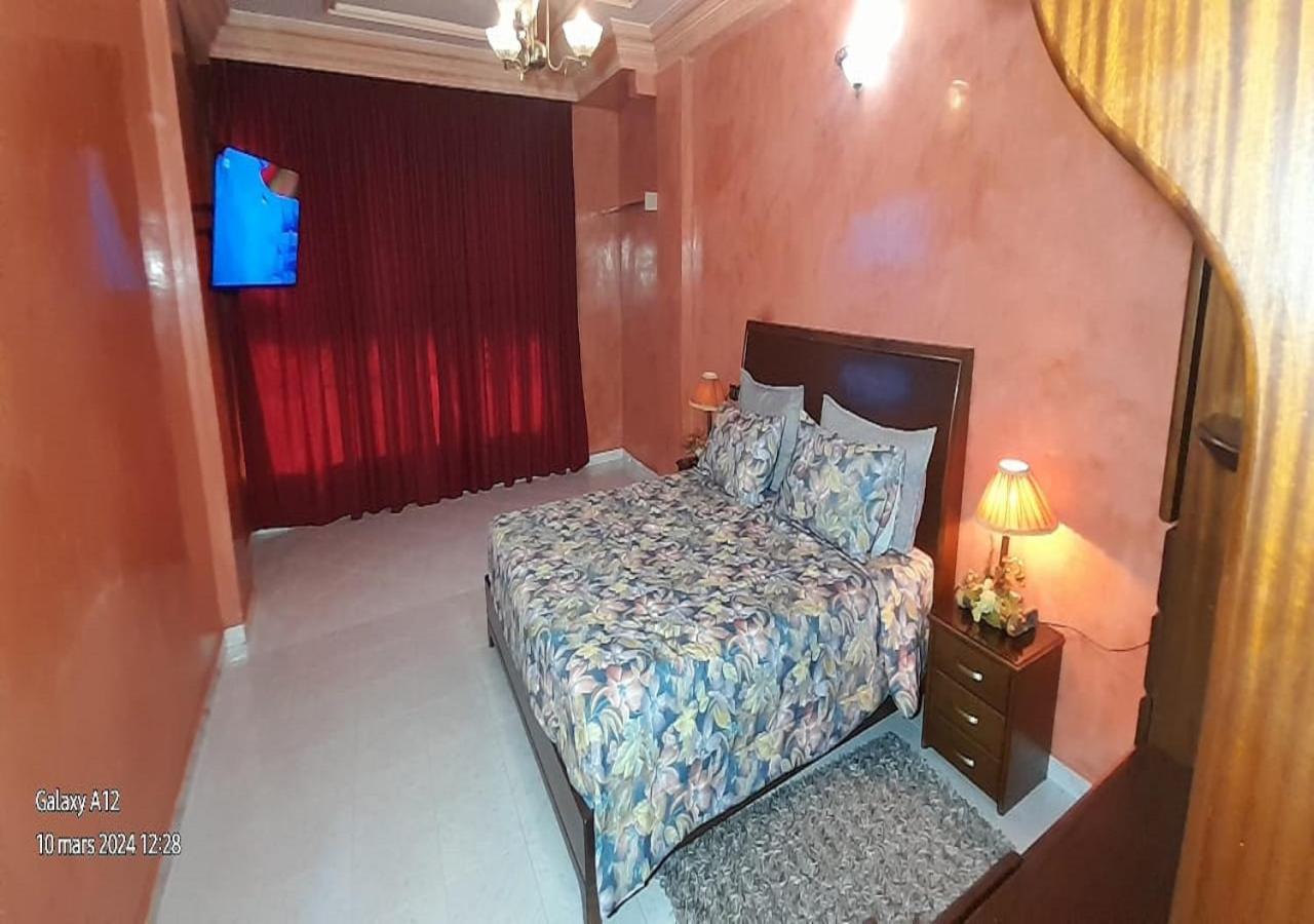 Moroccan Teguemi Casablanca Esterno foto