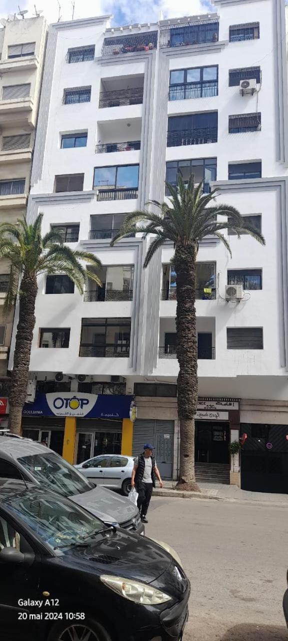 Moroccan Teguemi Casablanca Esterno foto